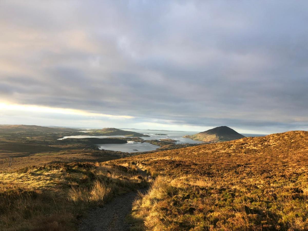 Bruion Connemara Apartment Cleggan Екстериор снимка