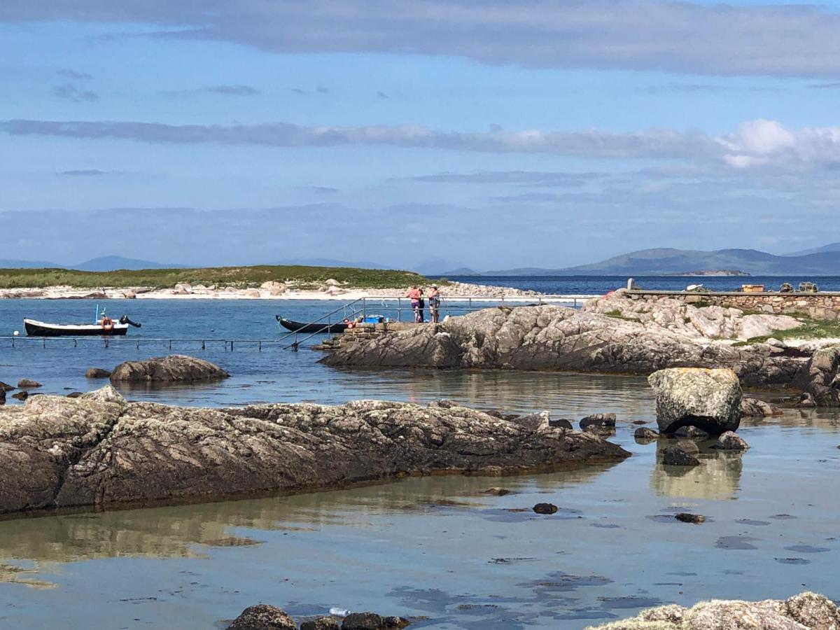 Bruion Connemara Apartment Cleggan Екстериор снимка