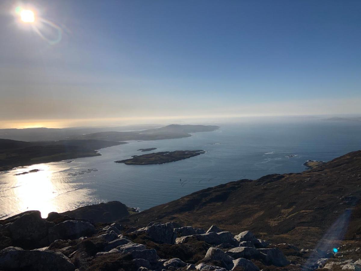 Bruion Connemara Apartment Cleggan Екстериор снимка